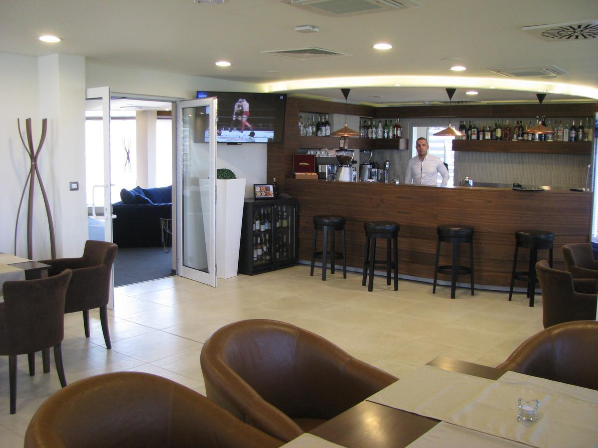 Bon Bon Park Hotel & Spa Boyana Sofia Esterno foto